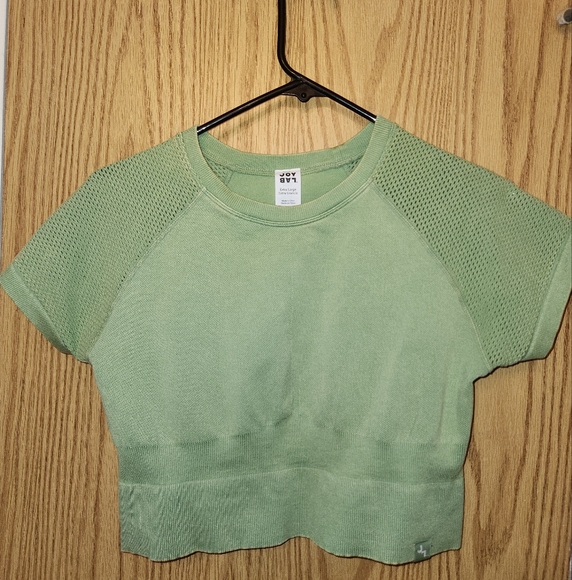 Green Short Sleeve Crop Top - Picture 2 of 7